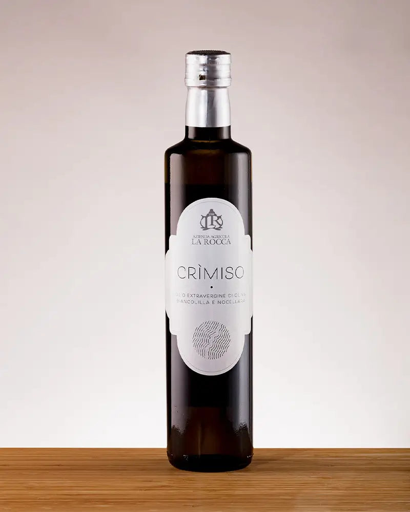 Flasche Crimiso Olio Extravergine di Olivia Biancoslilla e Nocellara von La Rocca
