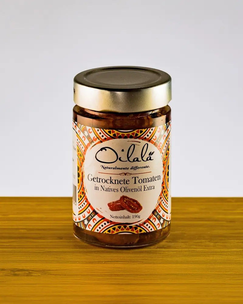 Ein Glas getrocknete Tomaten in Natives Olivenöl Extra von Oilalá
